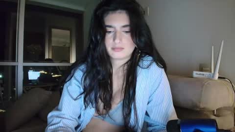 Snapshot of hollyshit_ chatting on September 21, 2:26 am hollyshit_ online show from September 21, 2:26 am