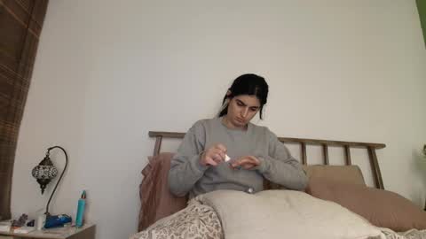 hollyshit_ online show from December 23, 1:34 am