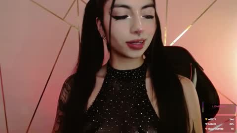 holly online show from March 5, 2:25 am