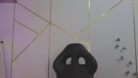 holly online show from October 20, 11:04 am