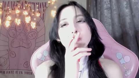 Ho Lee Sheet online show from November 9, 6:43 pm