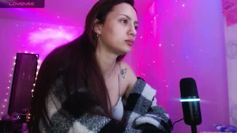 Snapshot of holy_juli2 chatting on September 10, 3:40 am Juli online show from September 10, 3:40 am