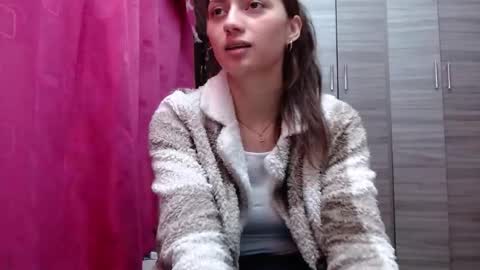 Juli online show from March 2, 7:15 am