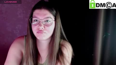 Welcome guys  Pleasure to see you all here  My name is MichaelaTip menu is active Private is open  online show from October 24, 3:07 am