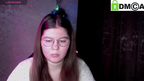 Welcome guys  Pleasure to see you all here  My name is MichaelaTip menu is active Private is open  online show from December 15, 5:14 am