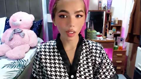 MOLLY online show from November 5, 2:57 am