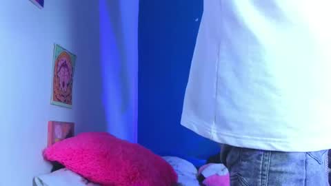      online show from October 26, 3:29 am