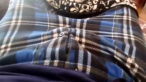 holycannoli123 online show from November 5, 1:57 pm