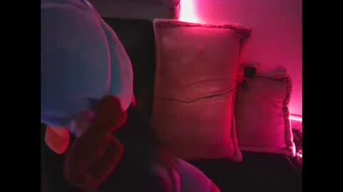 holycowgurl online show from September 24, 5:36 am