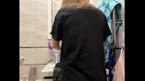 dori not holy get my tg channel with link from description under last photo online show from December 23, 12:17 am