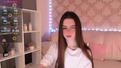 Mia online show from April 4, 3:46 am