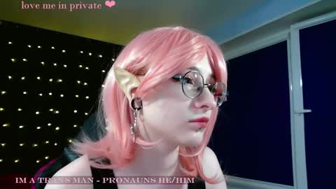 Honelints boyblonde hair AsterMIntfemboybrown hair online show from January 29, 2:10 pm