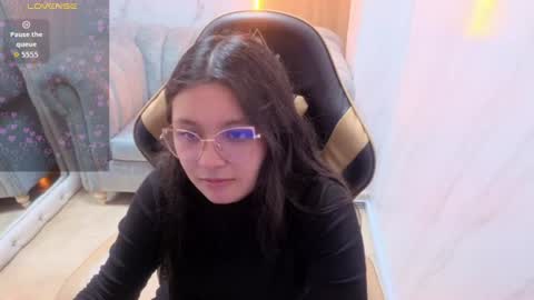honeydoll_tf online show from June 24, 1:07 pm