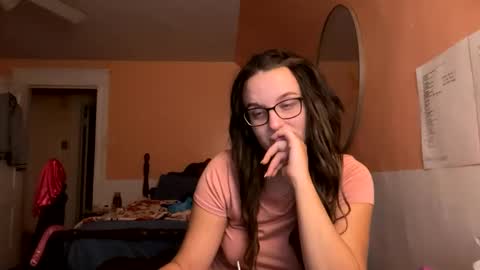 Snapshot of honeydrippinbunny chatting on October 22, 3:53 am HoneyDrippinBunny online show from October 22, 3:53 am