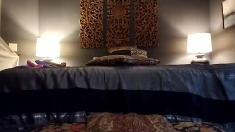 Honey online show from February 11, 2:02 pm