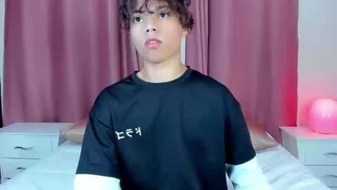 honeymoon_sariel online show from March 11, 1:36 pm