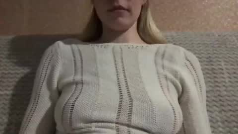 honeynymph online show from February 17, 5:34 pm