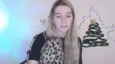 honeyveil online show from January 10, 12:21 pm