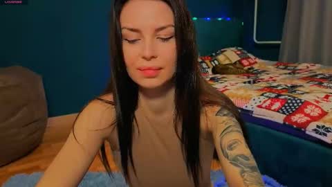 the perfectgirl online show from February 4, 9:51 pm