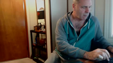 Jayson online show from January 8, 2:14 pm