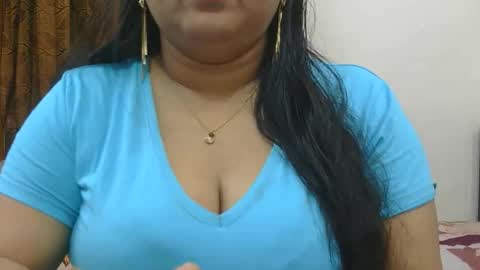 horneydesibabe online show from October 28, 10:38 am