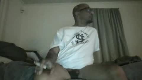 horny77capeverdain online show from October 29, 8:49 am