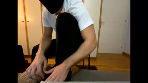 horny_alpha_male_toy online show from March 3, 9:38 am