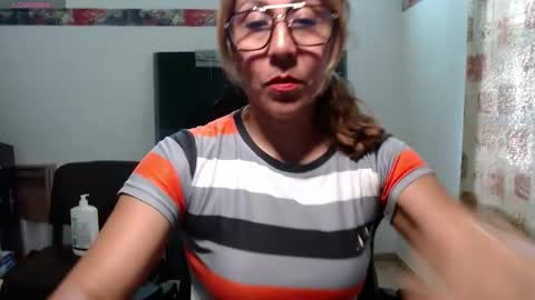 horny and daring online show from January 9, 9:42 pm