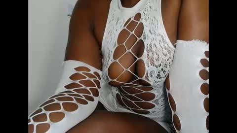 Snapshot of horny_chocolate_gn chatting on September 16, 10:39 am ginger online show from September 16, 10:39 am