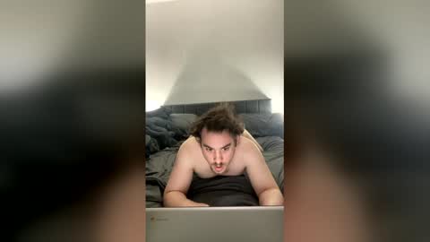 HornyandHot4U2 online show from May 29, 3:59 am