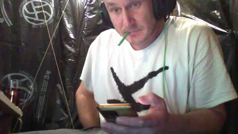 Snapshot of hornycock_1993 chatting on September 24, 9:54 pm hornycock_1993 online show from September 24, 9:54 pm