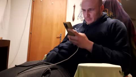 Snapshot of hornycock_1993 chatting on February 26, 6:59 pm hornycock_1993 online show from February 26, 6:59 pm