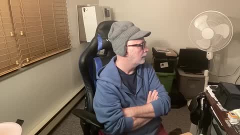 Snapshot of hornyeveryday24hours chatting on February 13, 2:12 am Brett online show from February 13, 2:12 am