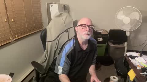 Snapshot of hornyeveryday24hours chatting on February 25, 2:03 am Brett online show from February 25, 2:03 am