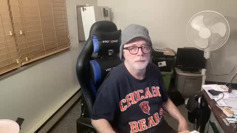Snapshot of hornyeveryday24hours chatting on February 17, 3:25 am Brett online show from February 17, 3:25 am