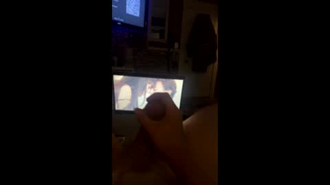 hornyfreak1006 online show from April 19, 6:14 am