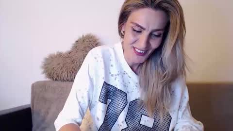 AshlineKatte online show from May 11, 12:23 pm