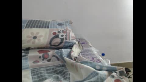 hornyxbum online show from March 6, 3:49 am