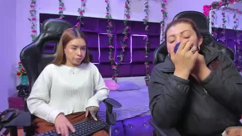 hornyy mom online show from November 5, 1:35 pm