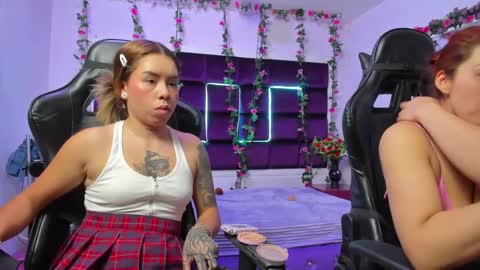 hornyy mom online show from October 11, 3:05 pm