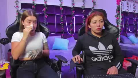 hornyy mom online show from September 22, 1:15 pm