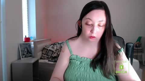 Lila online show from May 10, 3:51 pm