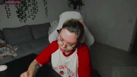   online show from January 15, 8:28 pm