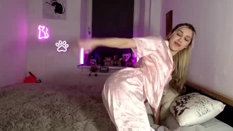 Dashka online show from March 3, 10:17 pm