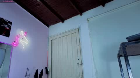 destinyk online show from December 15, 12:01 pm