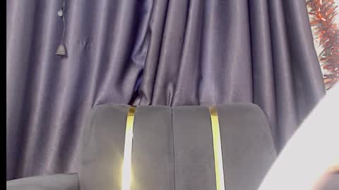 Vivian  online show from October 29, 9:55 am