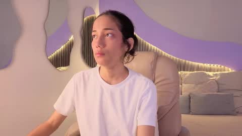 Alana online show from February 5, 10:35 pm