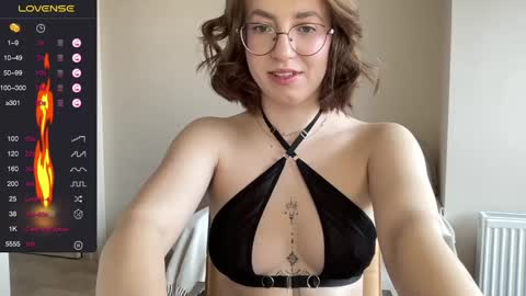 Lina online show from March 11, 6:52 am