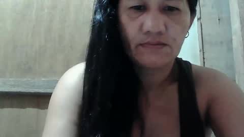 Snapshot of hot_mama09 chatting on February 21, 9:43 pm hotmama online show from February 21, 9:43 pm