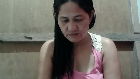 Snapshot of hot_mama09 chatting on March 9, 3:54 am hotmama online show from March 9, 3:54 am